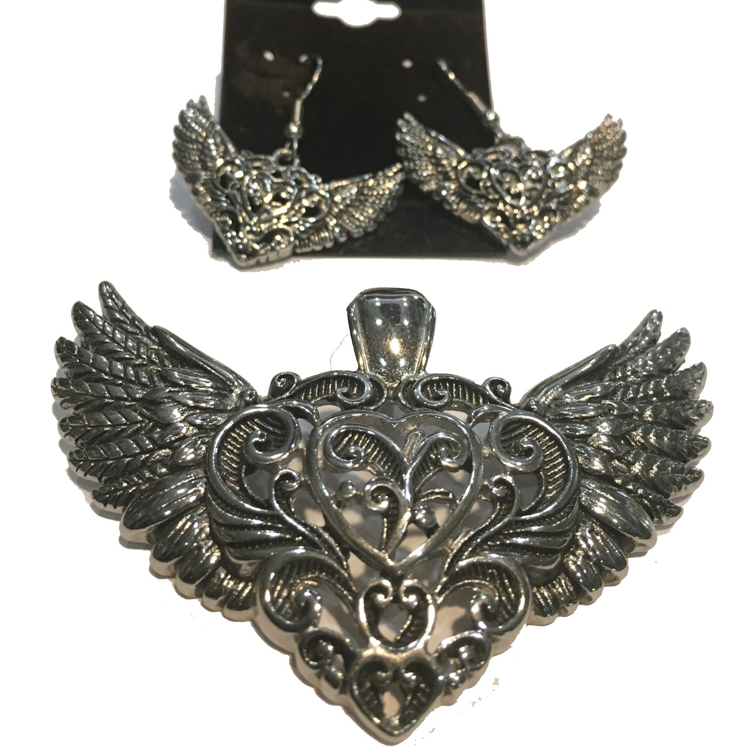 ANGEL WINGS WITH CENTER HEART PENDANT WITH MATCHING EARRINGS STAINLESS STEEL